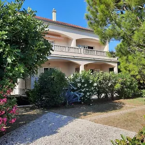 Sruk Apartment